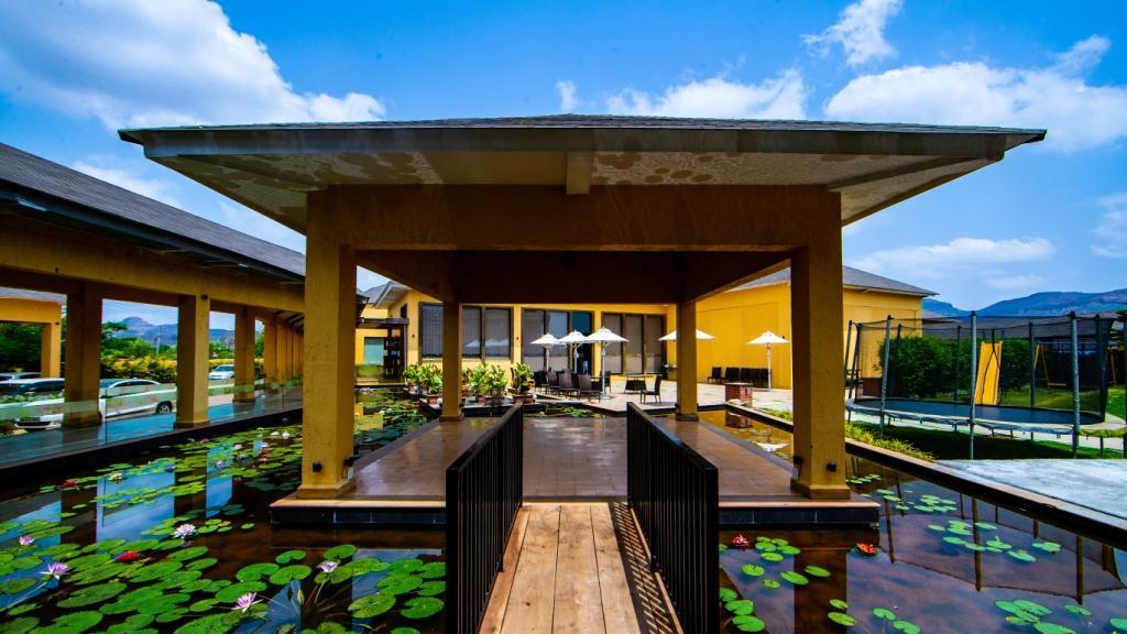 Tropical Retreat Luxury Spa & Resort Igatpuri Exterior foto